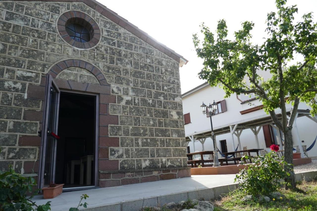 Serra E Mesu Affittacamere Magomadas Εξωτερικό φωτογραφία