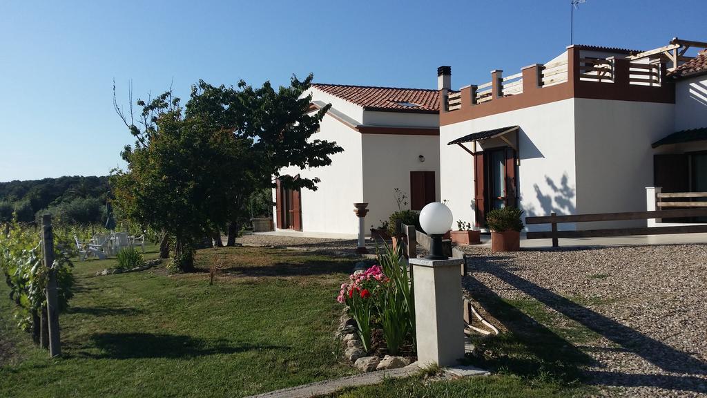 Serra E Mesu Affittacamere Magomadas Εξωτερικό φωτογραφία